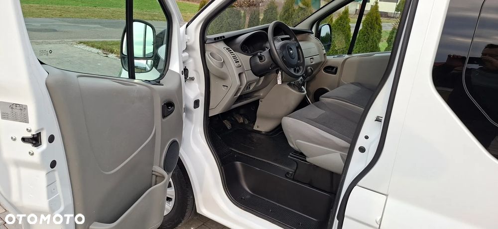 Opel Vivaro - 14