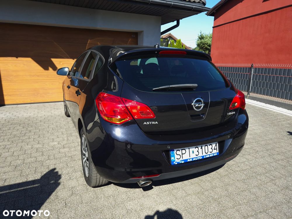 Opel Astra 1.4 Turbo Design Edition - 15