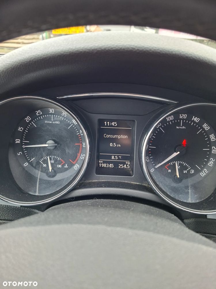 Skoda Superb 2.0 TDI Ambition - 2