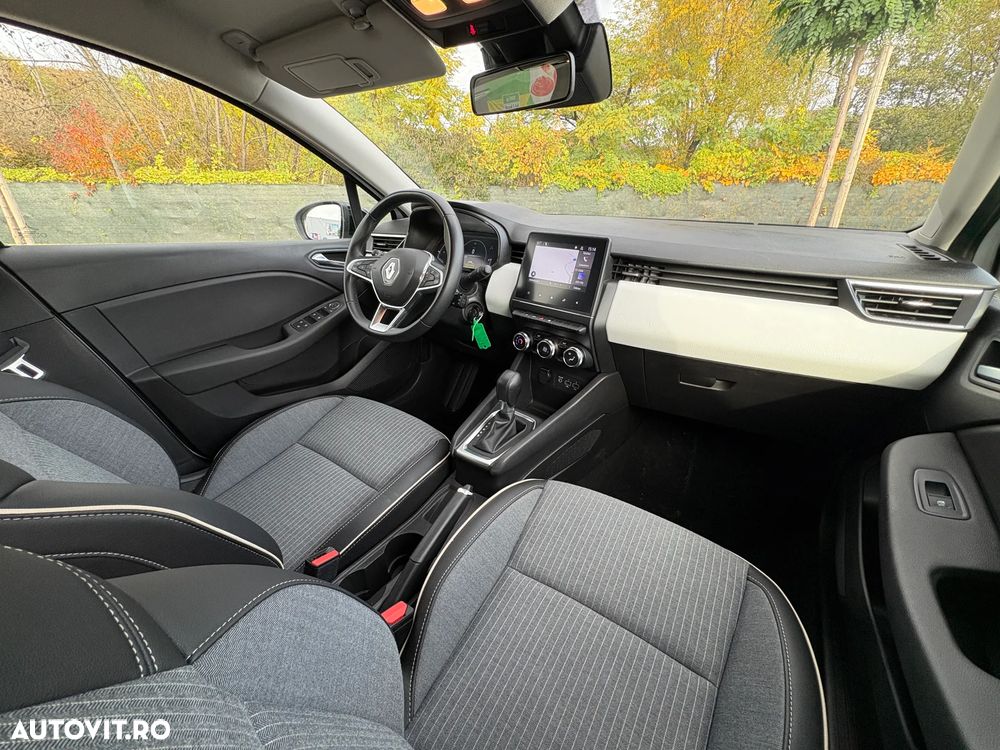 Renault Clio V E-Tech 145 Techno - 14