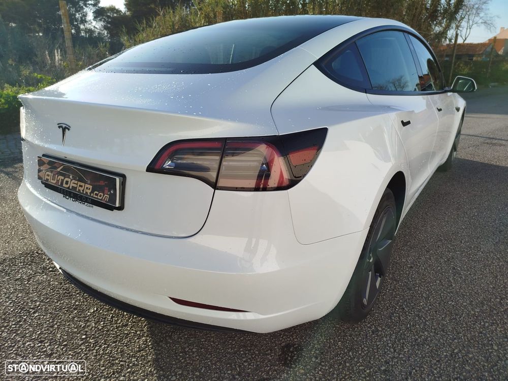 Tesla Model 3 Long Range Tração Traseira - 28