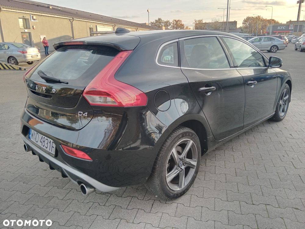 Volvo V40 D4 Drive-E R-Design Summum - 6