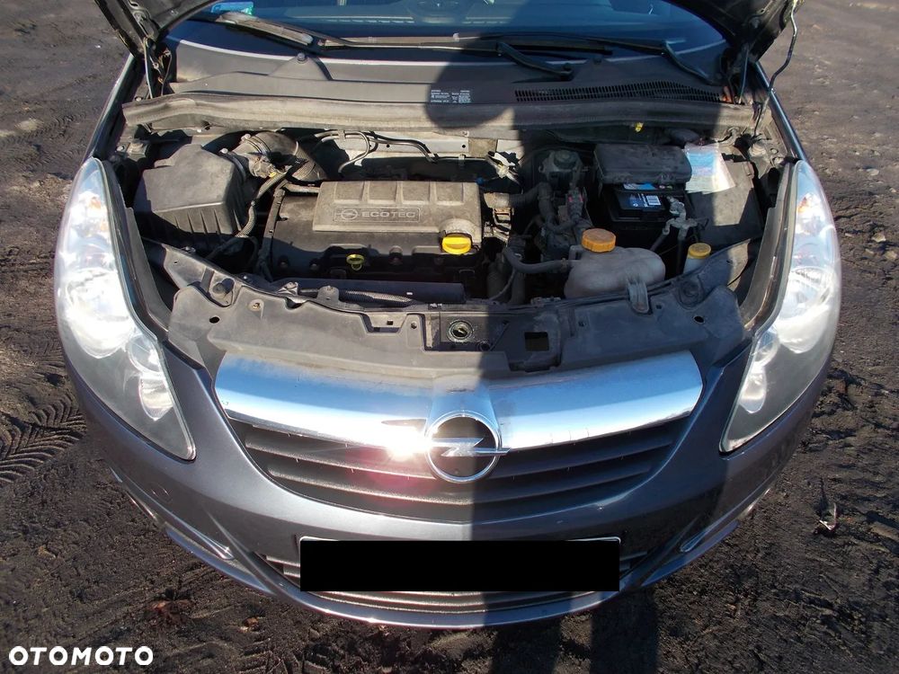 Opel Corsa 1.2 16V Enjoy - 10