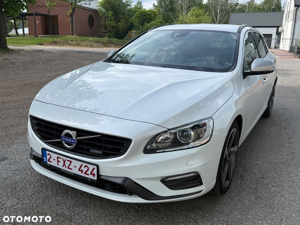 Volvo V60 D4 Drive-E R-Design Summum - 11