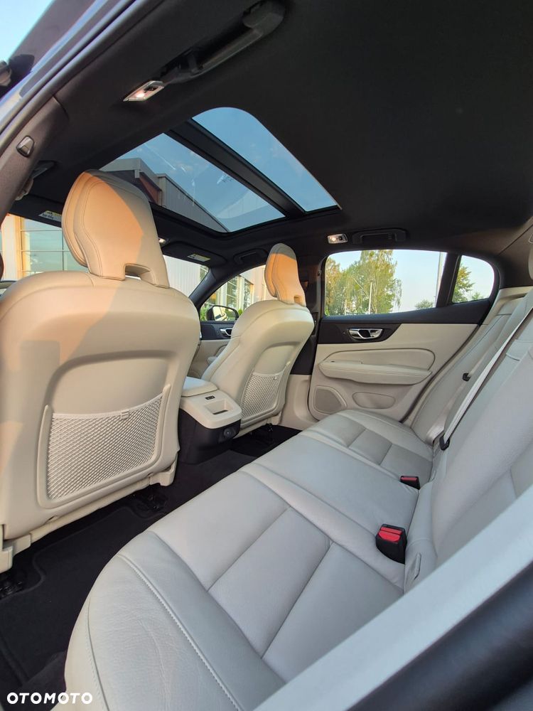 Volvo S60 B5 B AWD R-Design - 7