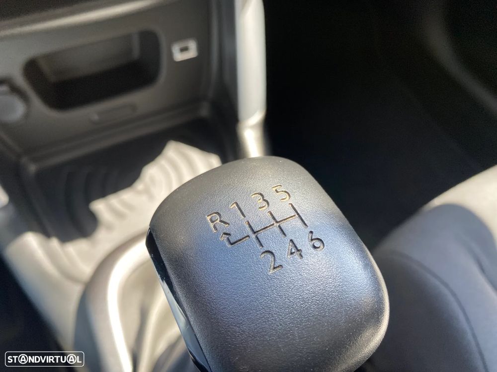 Citroën C3 Aircross 1.2 PureTech Feel Pack - 26
