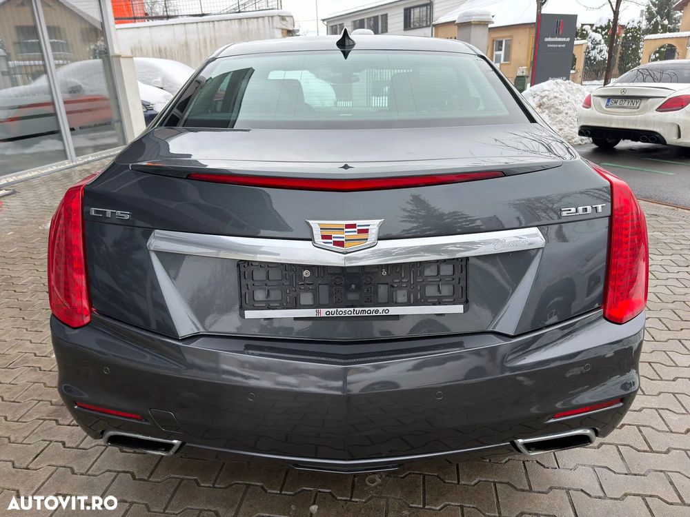 Cadillac CTS - 7