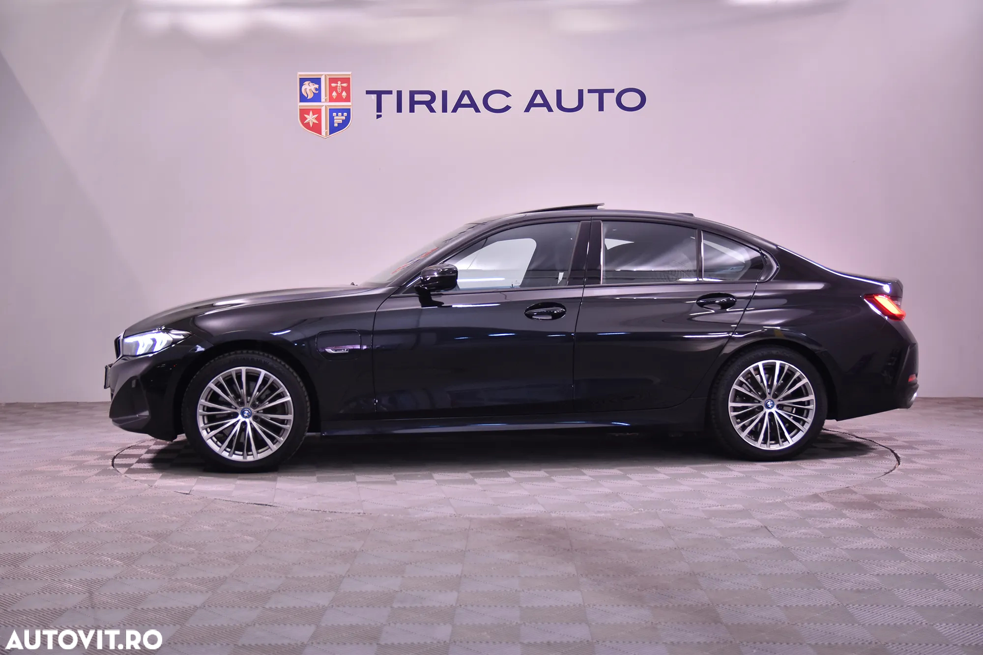 BMW Seria 3 330e xDrive AT PHEV - 2