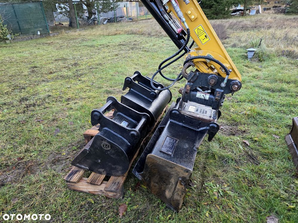 Caterpillar 301.8 - 11