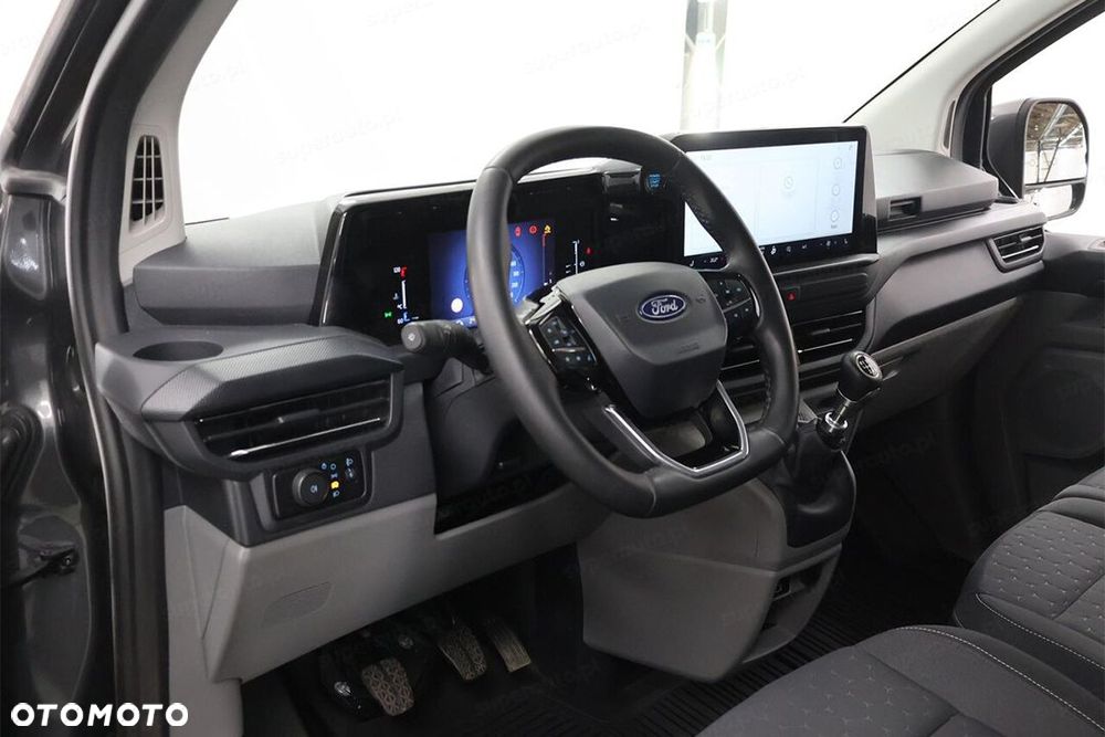 Ford Transit Custom 320 L1H1 Limited 2.0 150KM - 12
