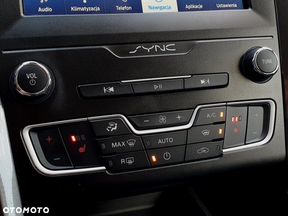 Ford Mondeo - 22