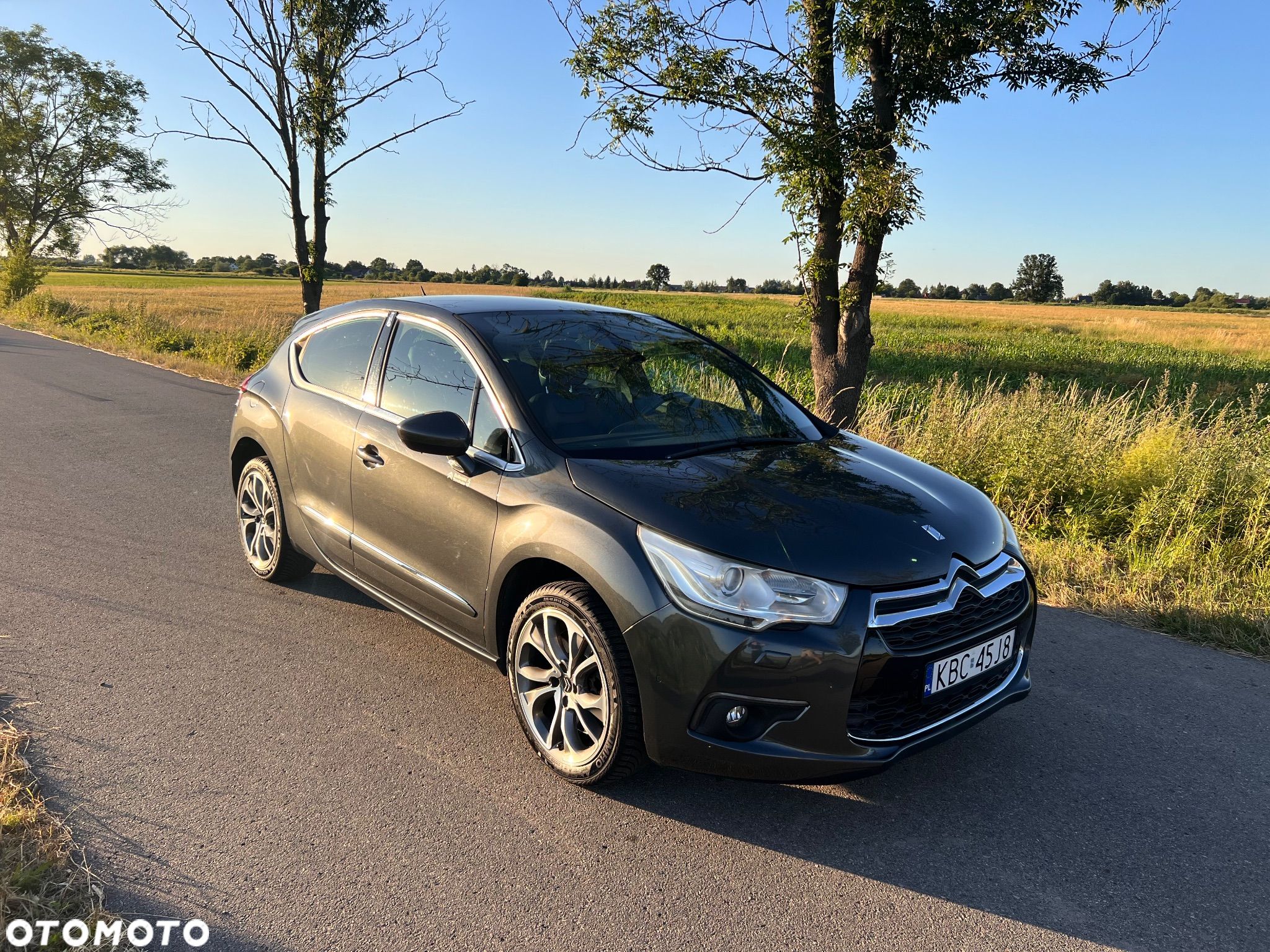 Citroën DS4 1.6 THP SportChic - 1
