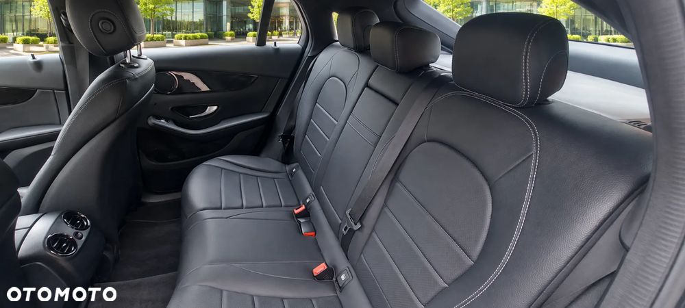 Mercedes-Benz GLC - 13