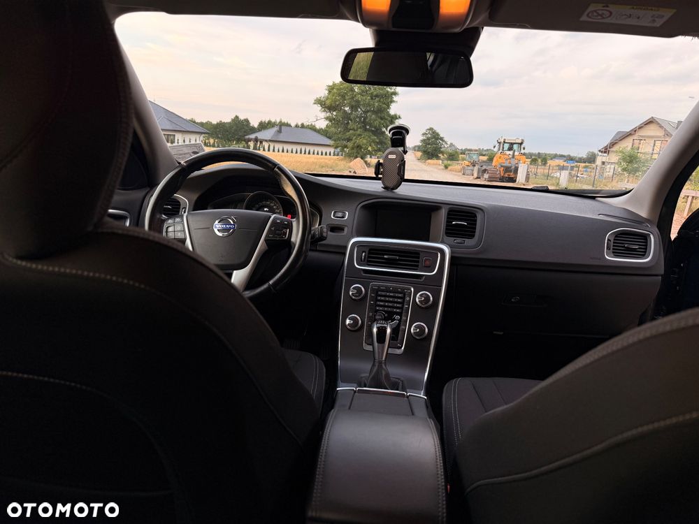 Volvo V60 D4 Drive-E Kinetic - 17