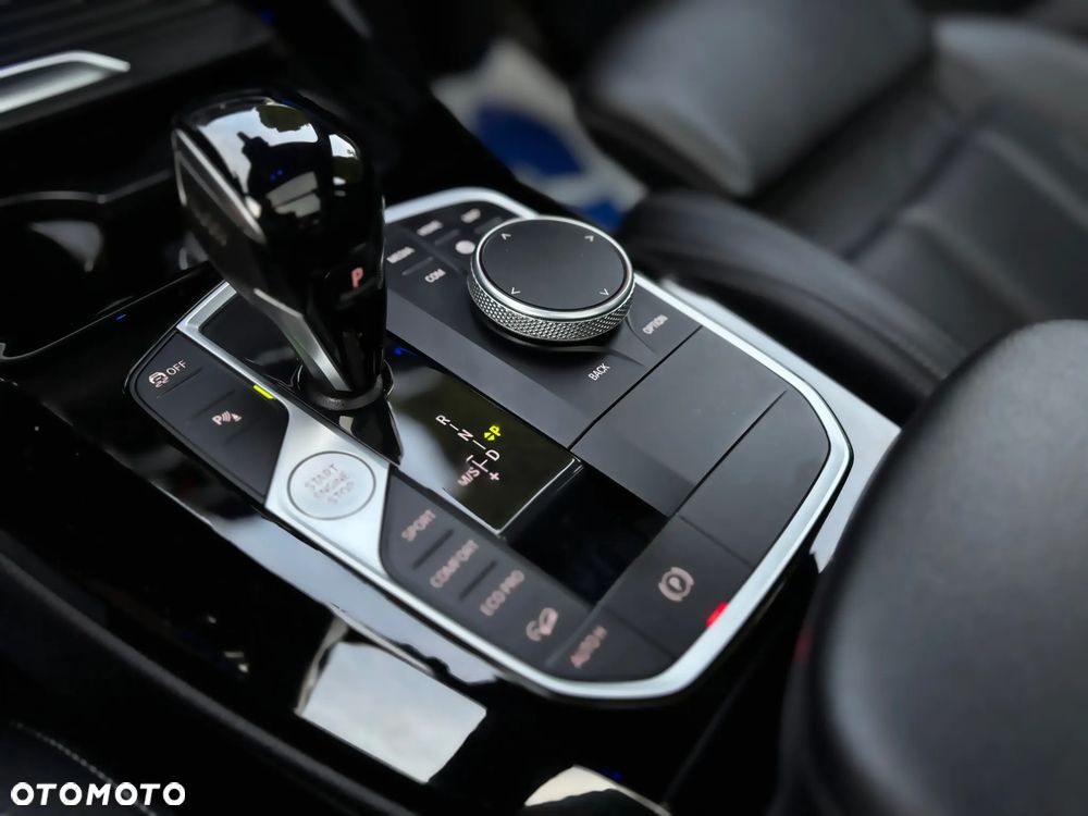 BMW X3 xDrive20d - 28