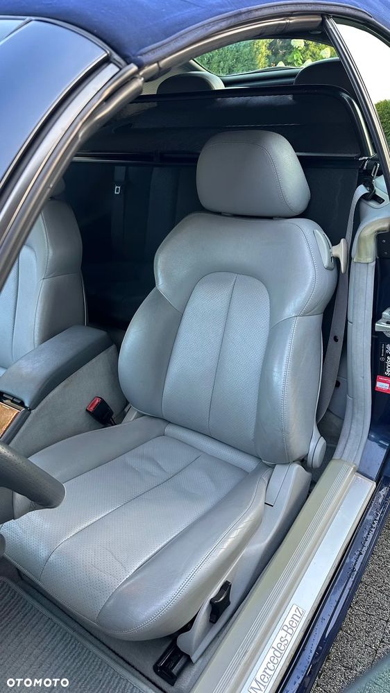 Mercedes-Benz CLK - 12