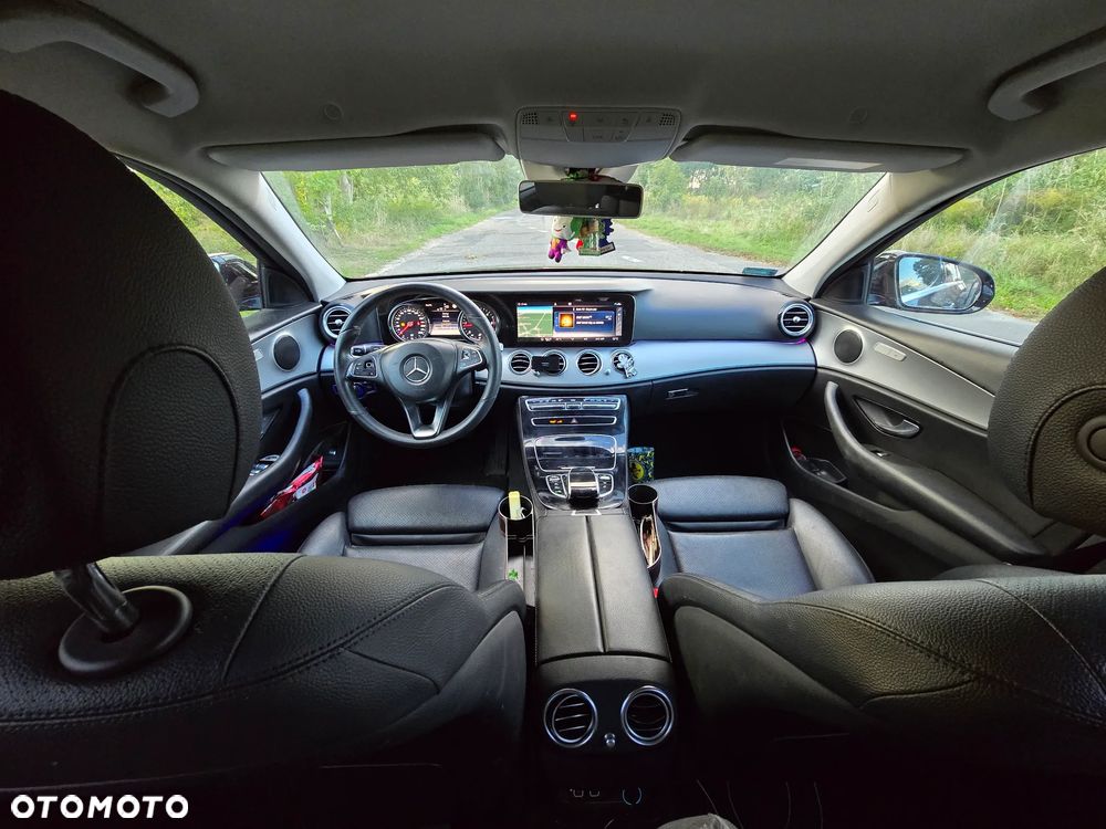Mercedes-Benz Klasa E 200 d T 9G-TRONIC AMG Line - 24