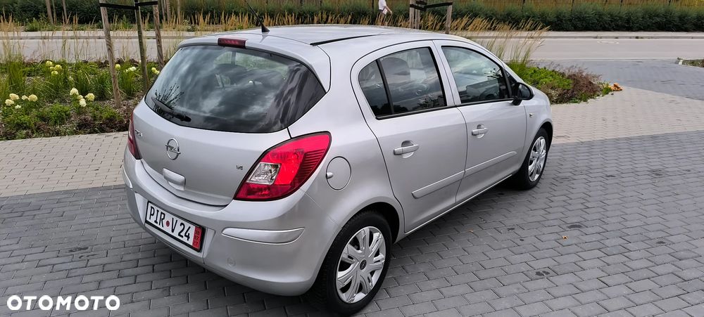Opel Corsa - 28
