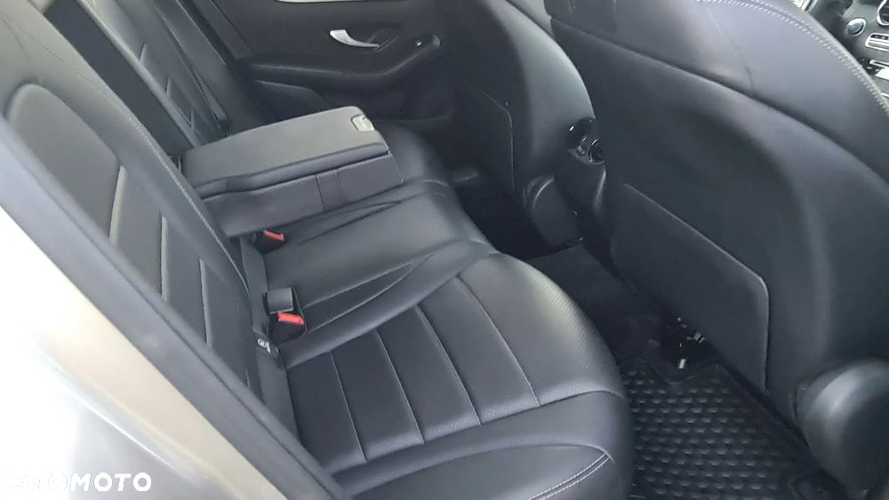 Mercedes-Benz GLC 300 4-Matic - 18