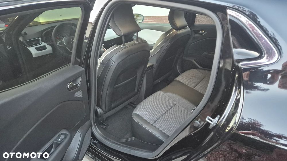 Renault Clio 1.6 E-TECH Techno - 25