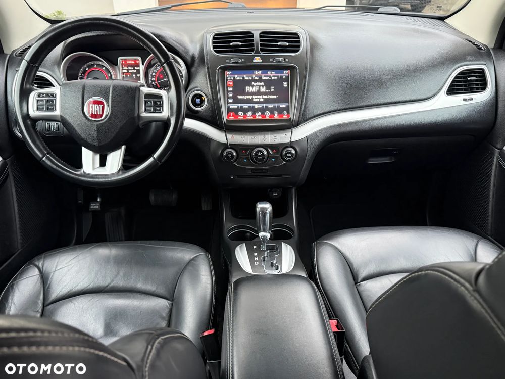Fiat Freemont 2.0 Multijet 16V DPF Automatik Allrad Black Code - 26