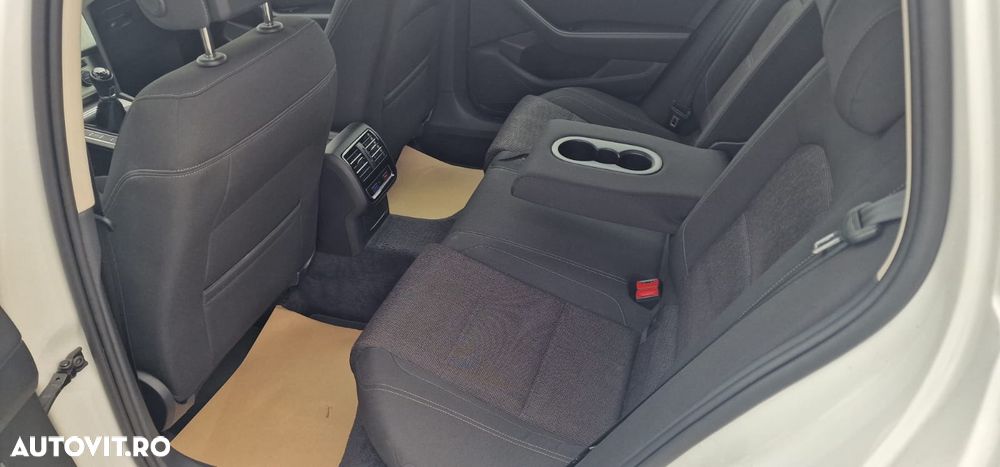 Volkswagen Passat 2.0 TDI (BlueMotion Technology) Comfortline - 10