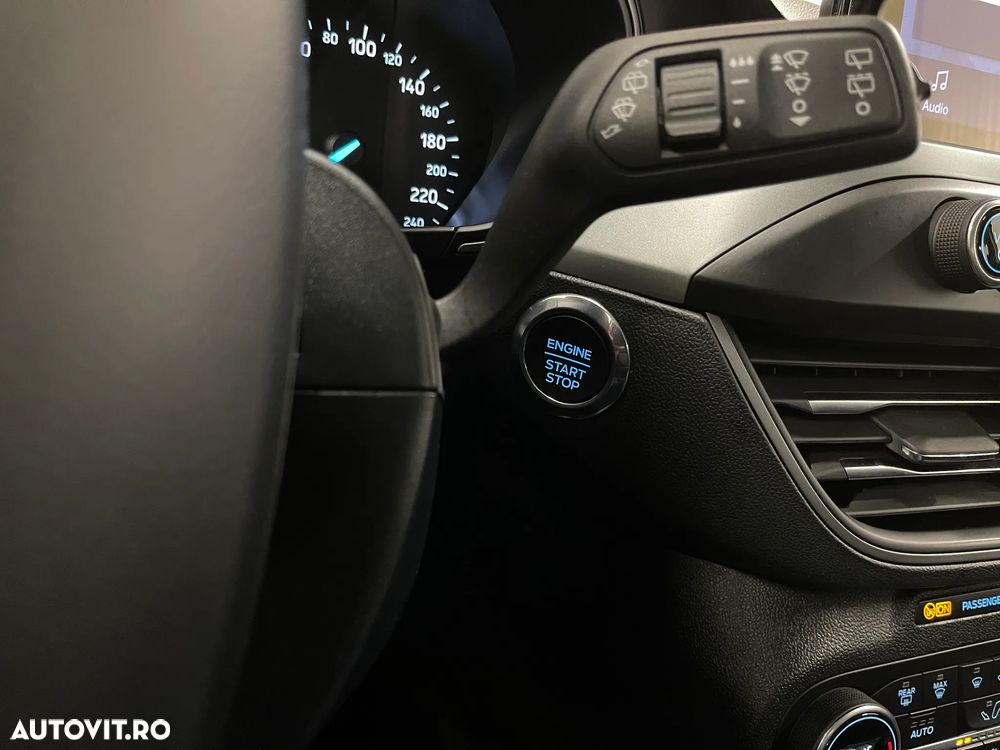 Ford Focus 1.5 EcoBlue Connected - 21