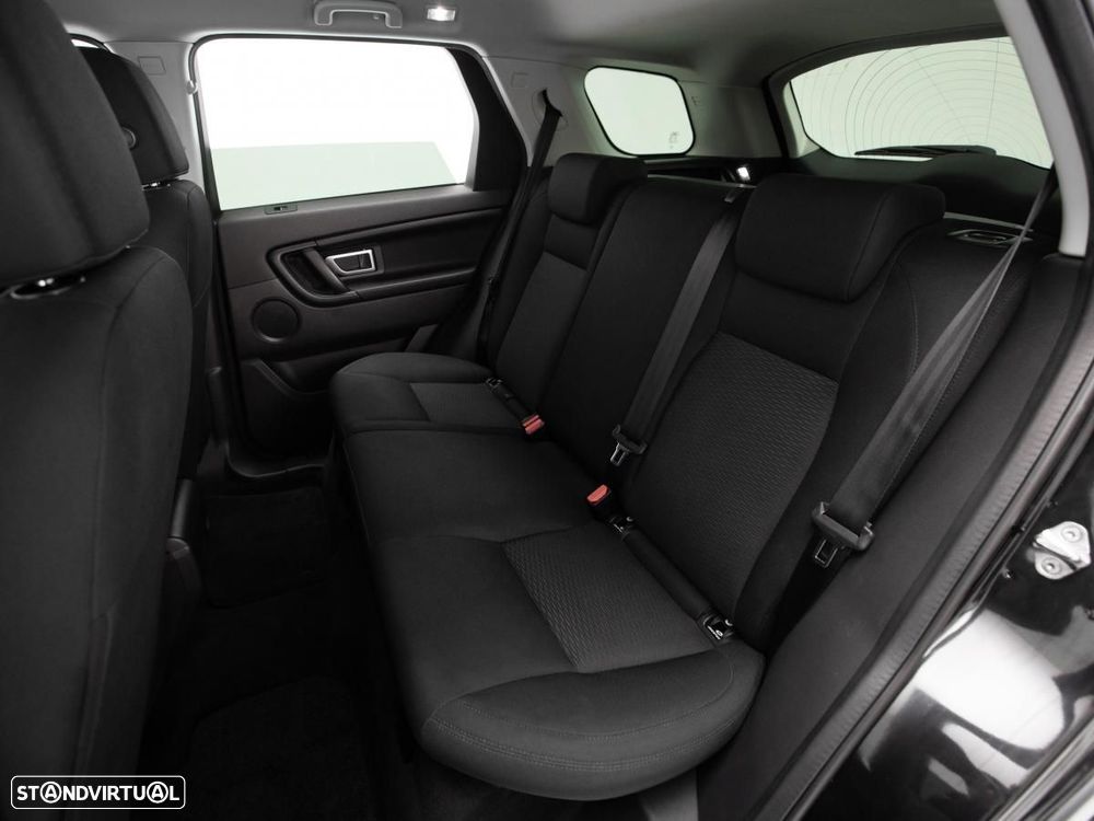 Land Rover Discovery Sport - 10