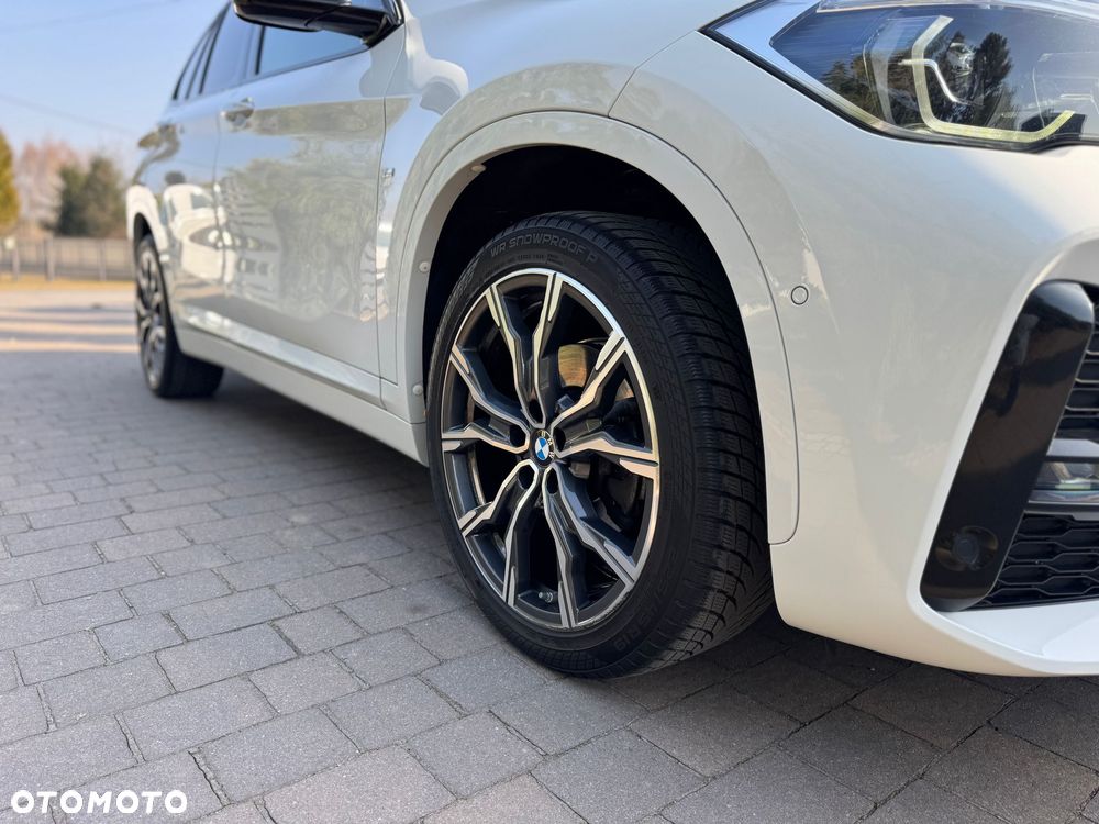 BMW X1 sDrive18d - 12