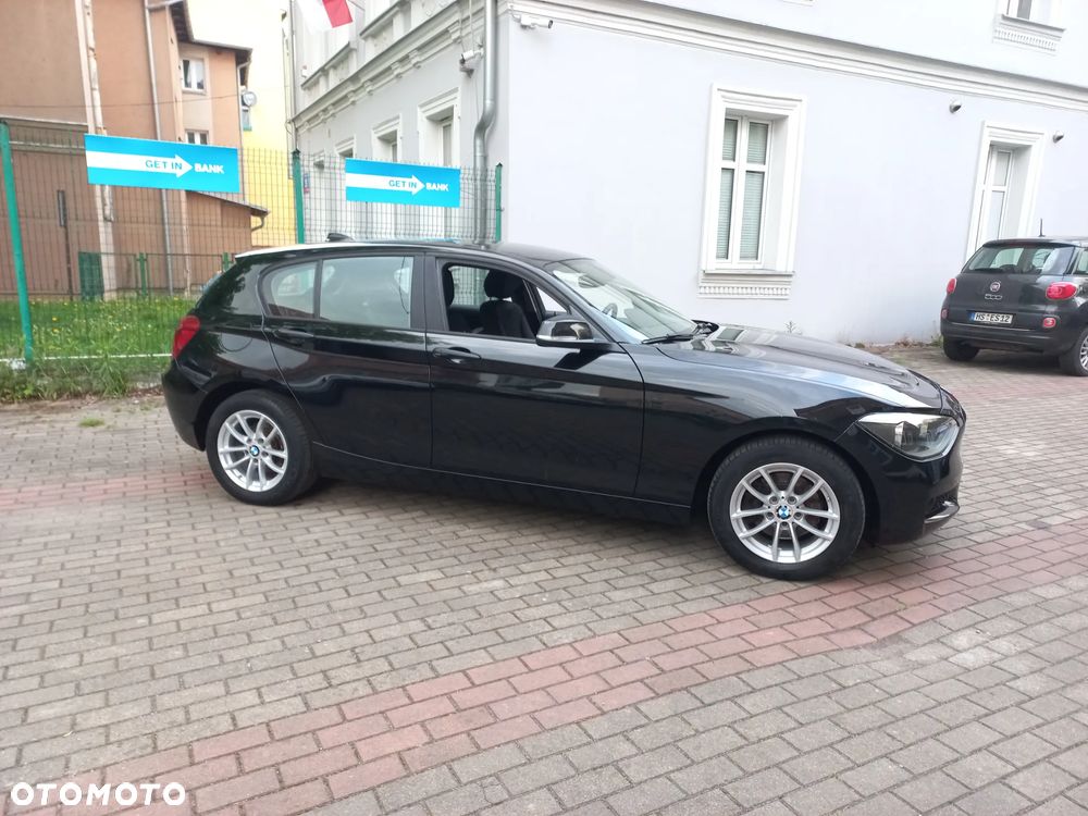 BMW Seria 1 118i - 23