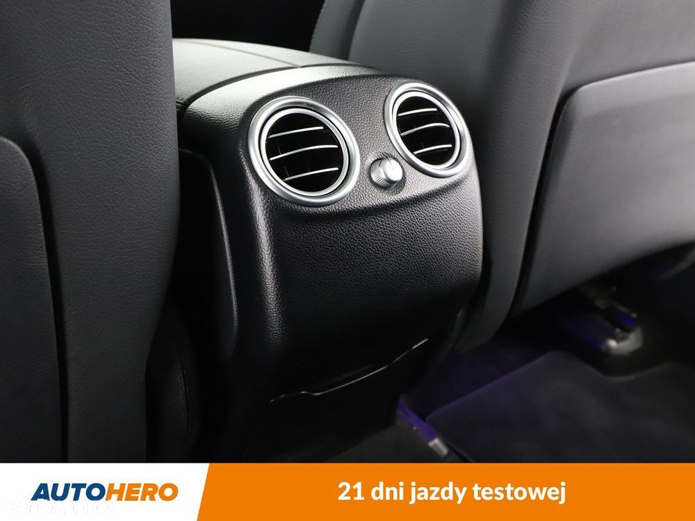 Mercedes-Benz GLC - 39