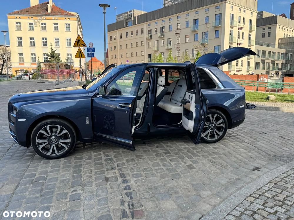 Rolls-Royce Cullinan - 4
