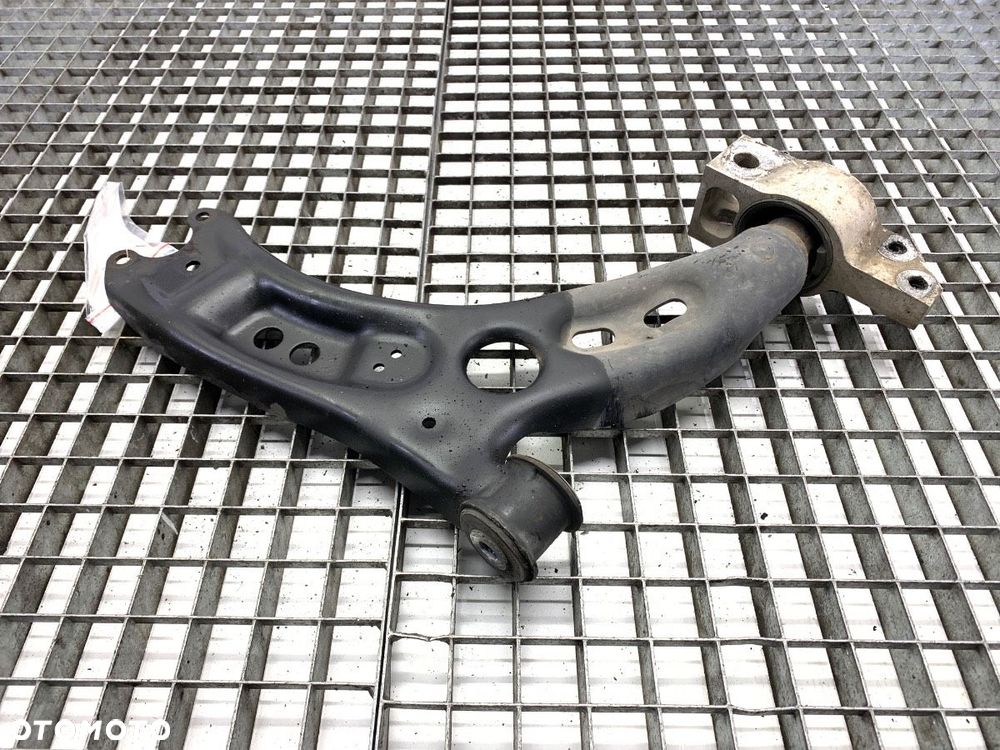 WAHACZ PRAWY PRZÓD  VW PASSAT B7 (362) 2010 - 2015 2.0 TDI 103 kW [140 KM] olej napędowy 2010 - - 2