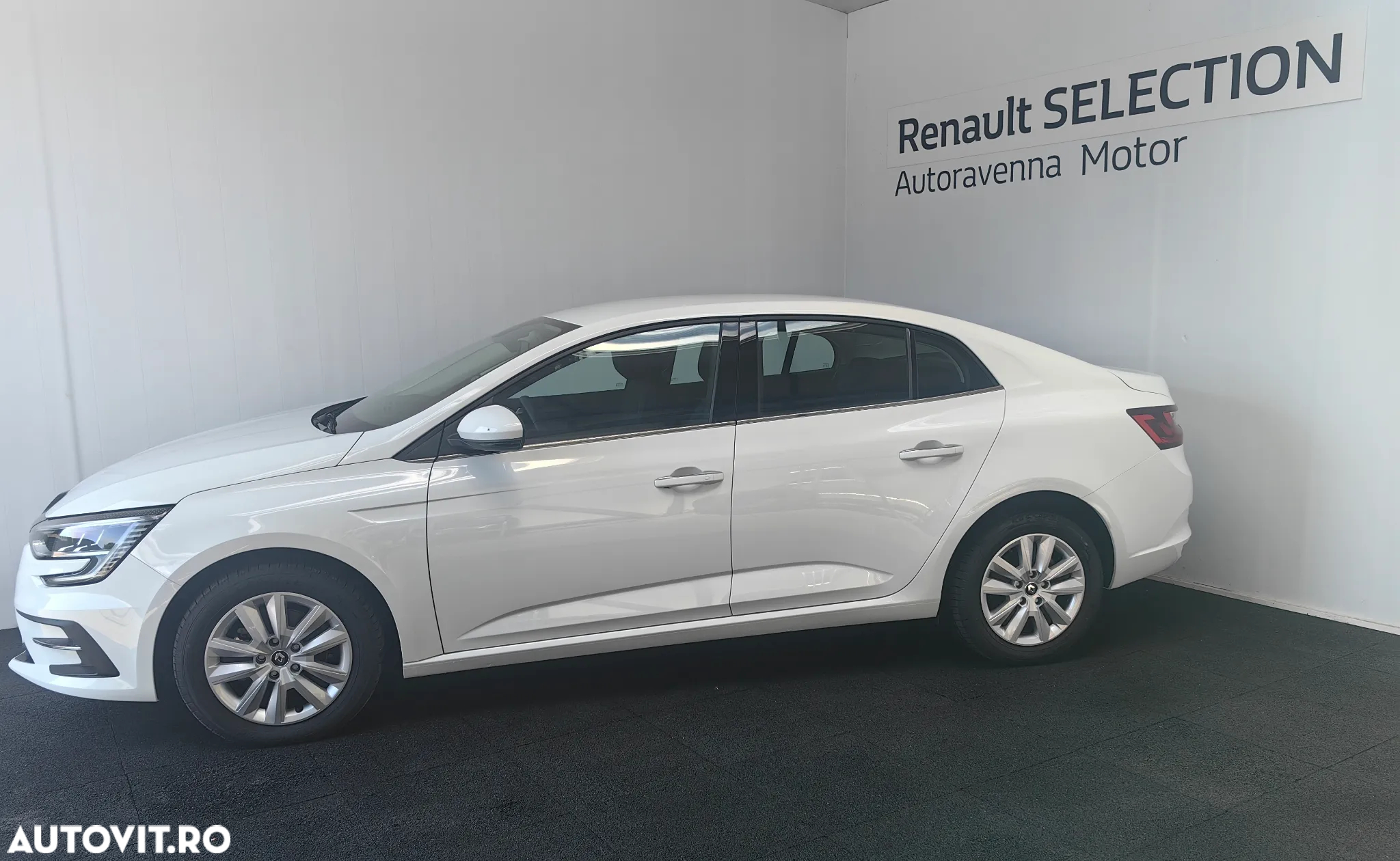 Renault Megane BLUE dCi 115 EDC Techno - 3