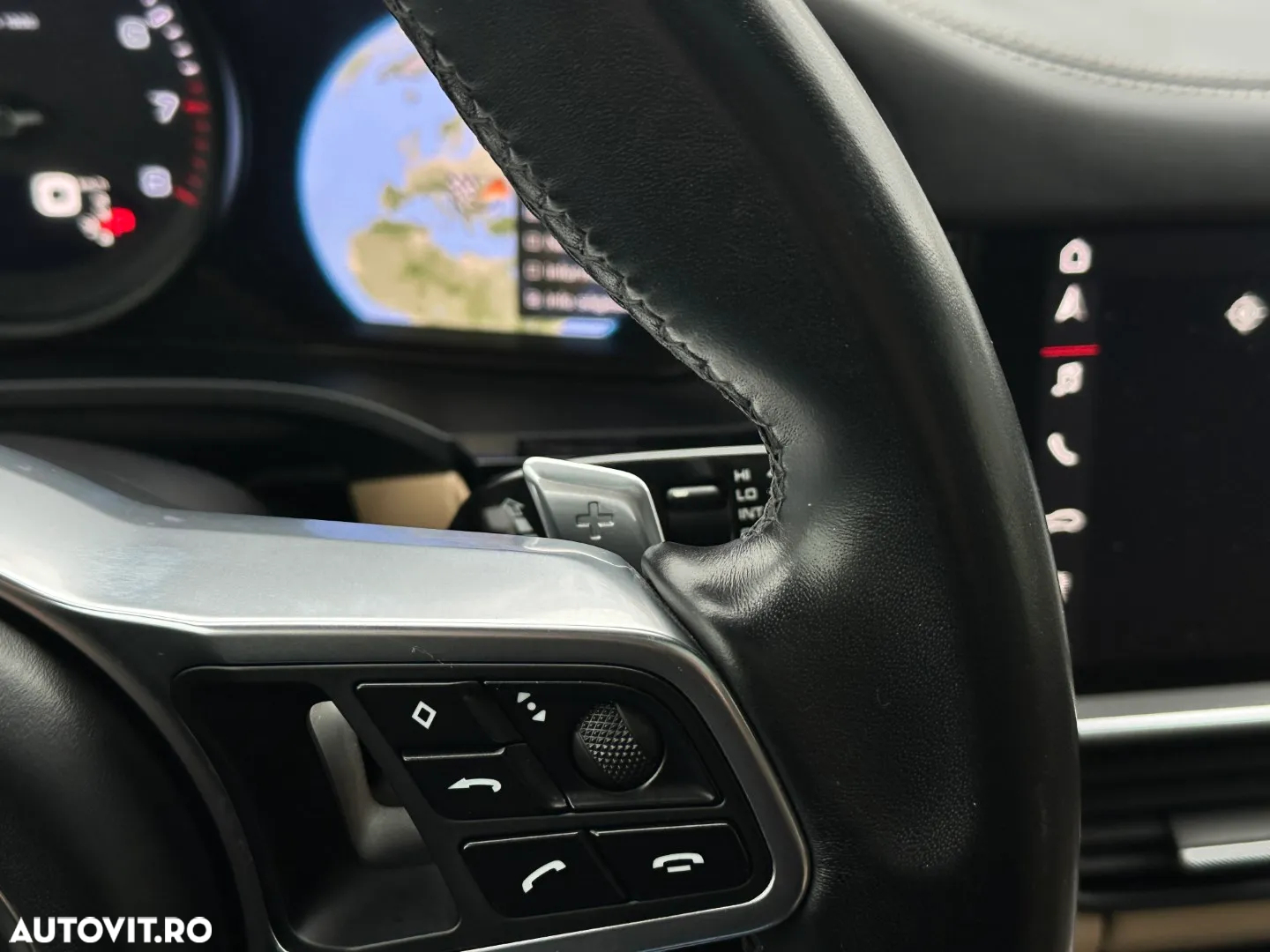 Porsche Cayenne - 24