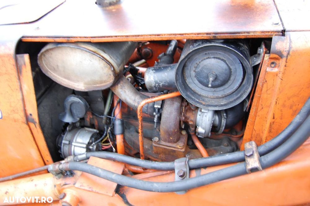 Dezmembrez FIAT HITACHI FT800 - 7