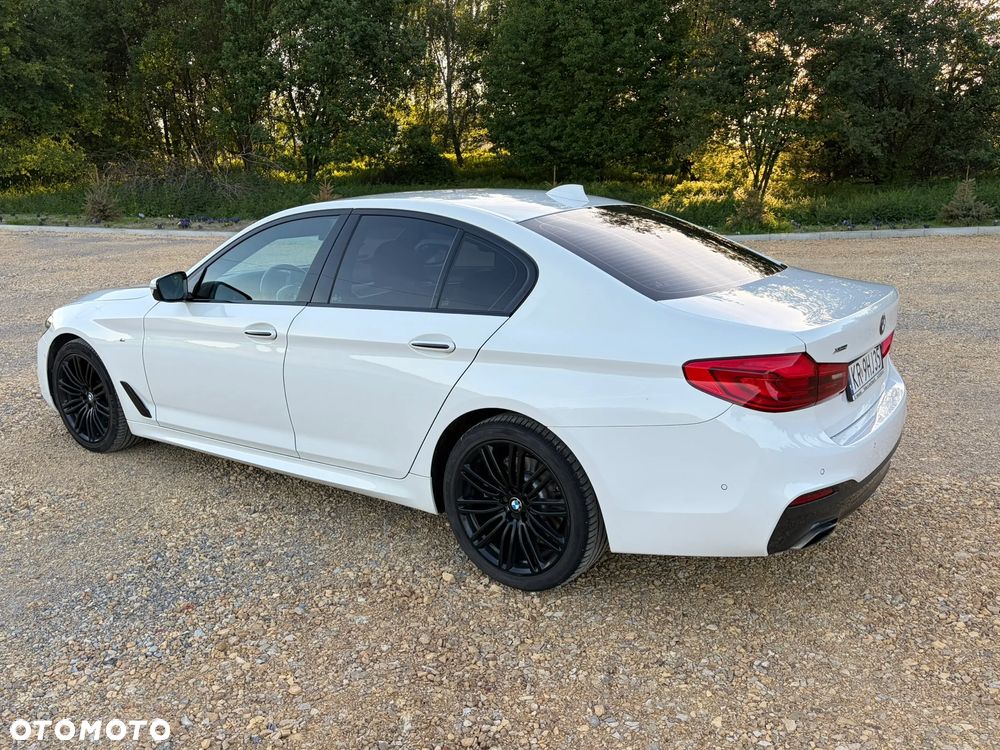 BMW Seria 5 520d xDrive Sport - 9
