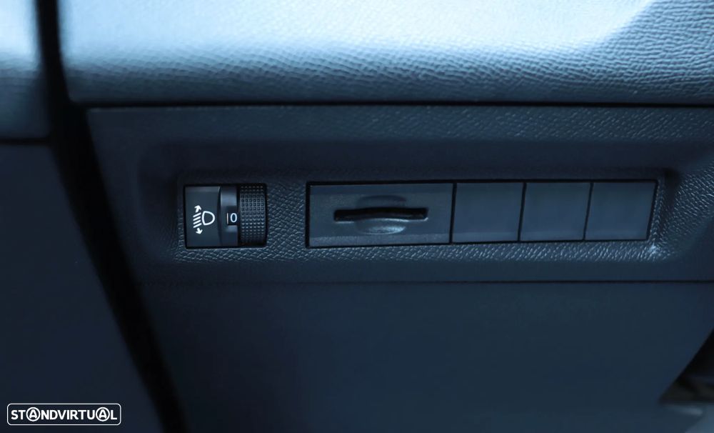 Peugeot 308 SW PureTech 130 EAT8 Active Pack - 26
