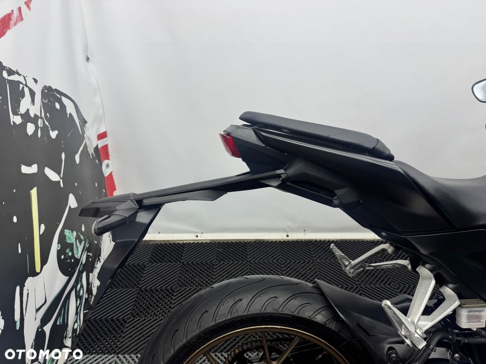 Honda CB - 27