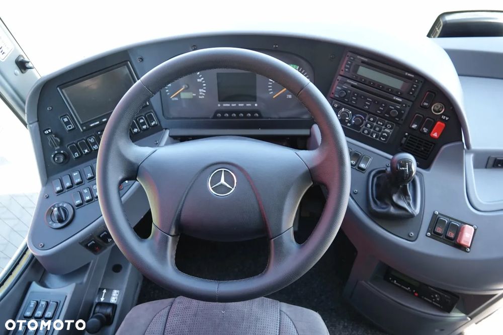Mercedes-Benz TOURISMO /EURO 6 / SPROWADZONY / TURYSTYCZNY / AUTOMAT / BOGATE WYPOSAŻENIE / FOTELE LUX LINE/ - 24