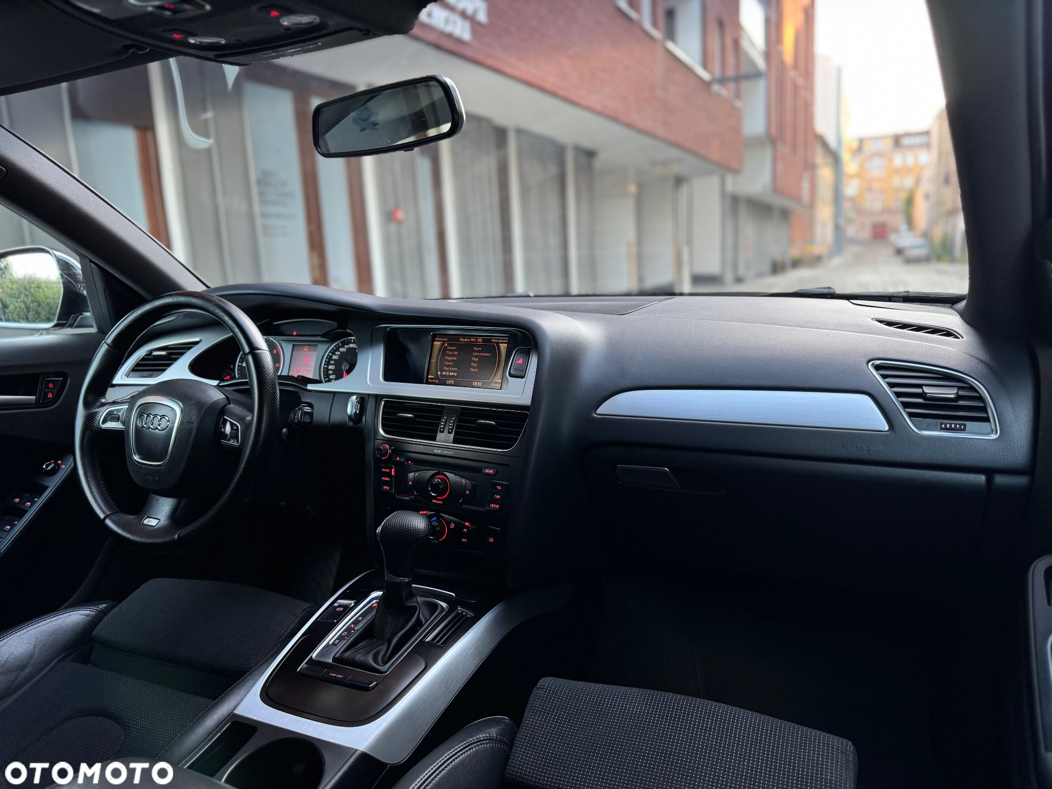 Audi A4 Avant 2.0 TDI Multitronic - 27