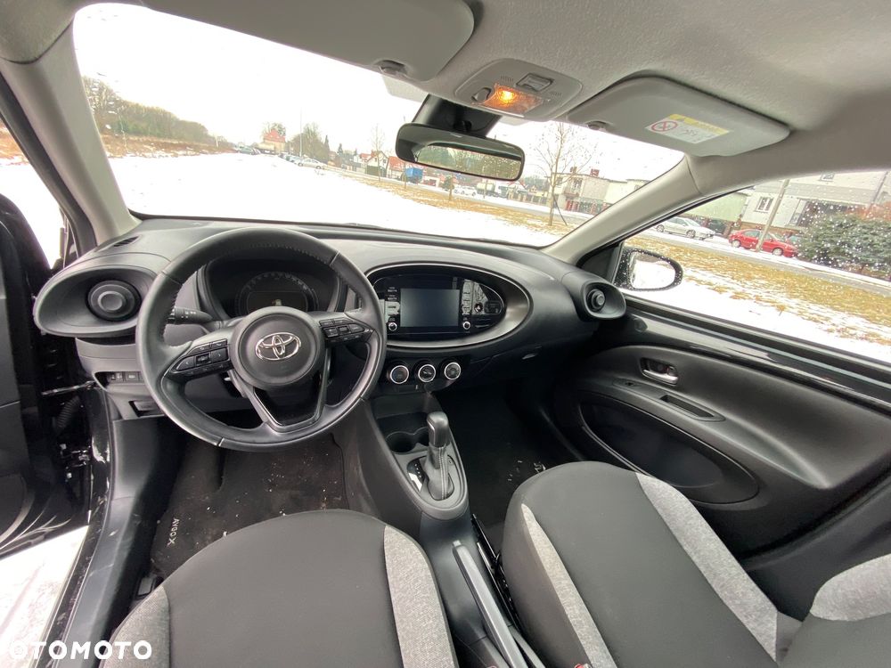 Toyota Aygo X S-CVT Limited - 24