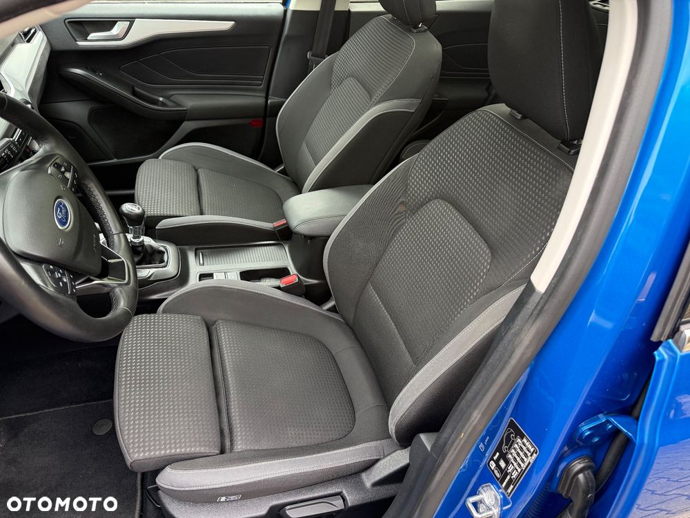 Ford Focus 1.5 EcoBlue Start-Stopp-System TITANIUM DESIGN - 16