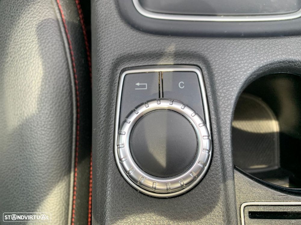 Mercedes-Benz A 45 AMG 4-Matic - 31