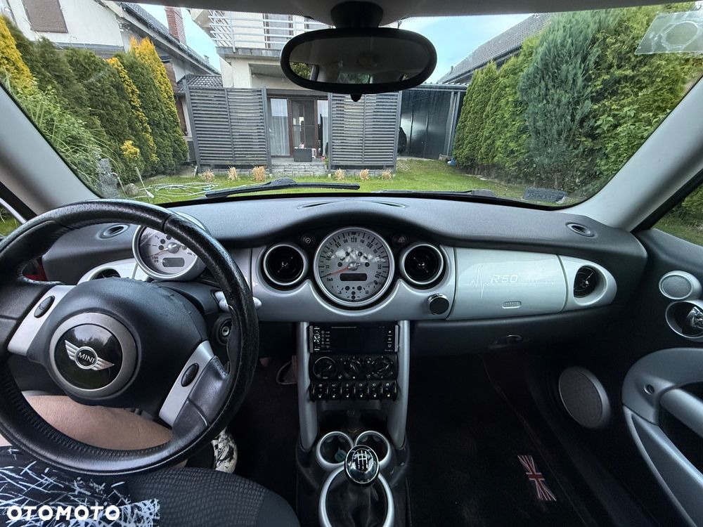 MINI Cooper Standard - 5