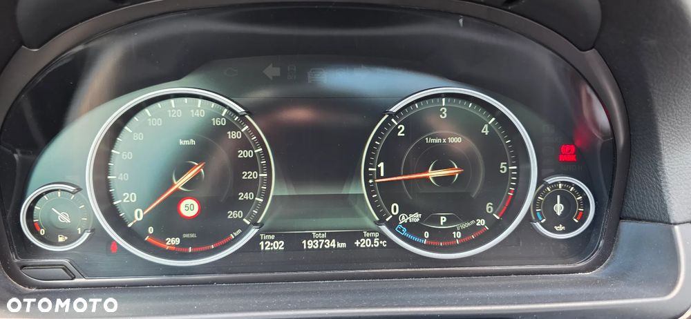BMW Seria 5 525d xDrive Luxury Line - 15