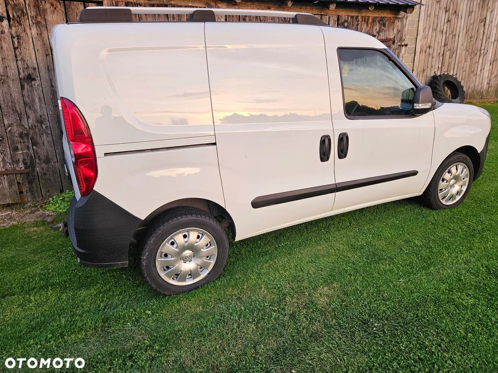 Opel COMBO - 4