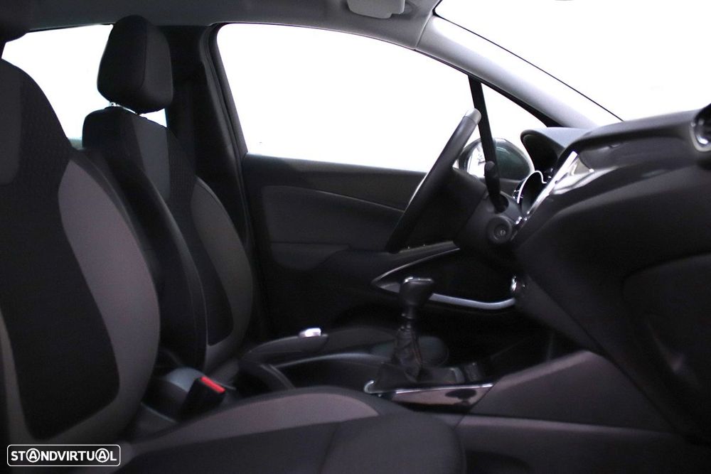 Opel Crossland X 1.2 T Innovation - 22