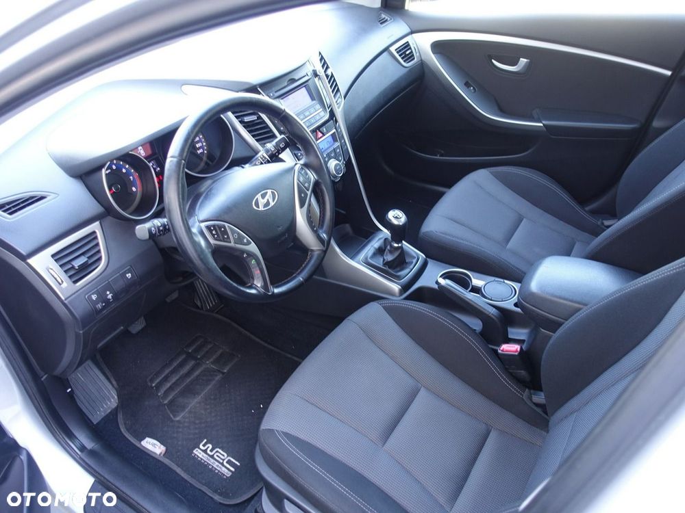 Hyundai i30 1.4 Premium - 12