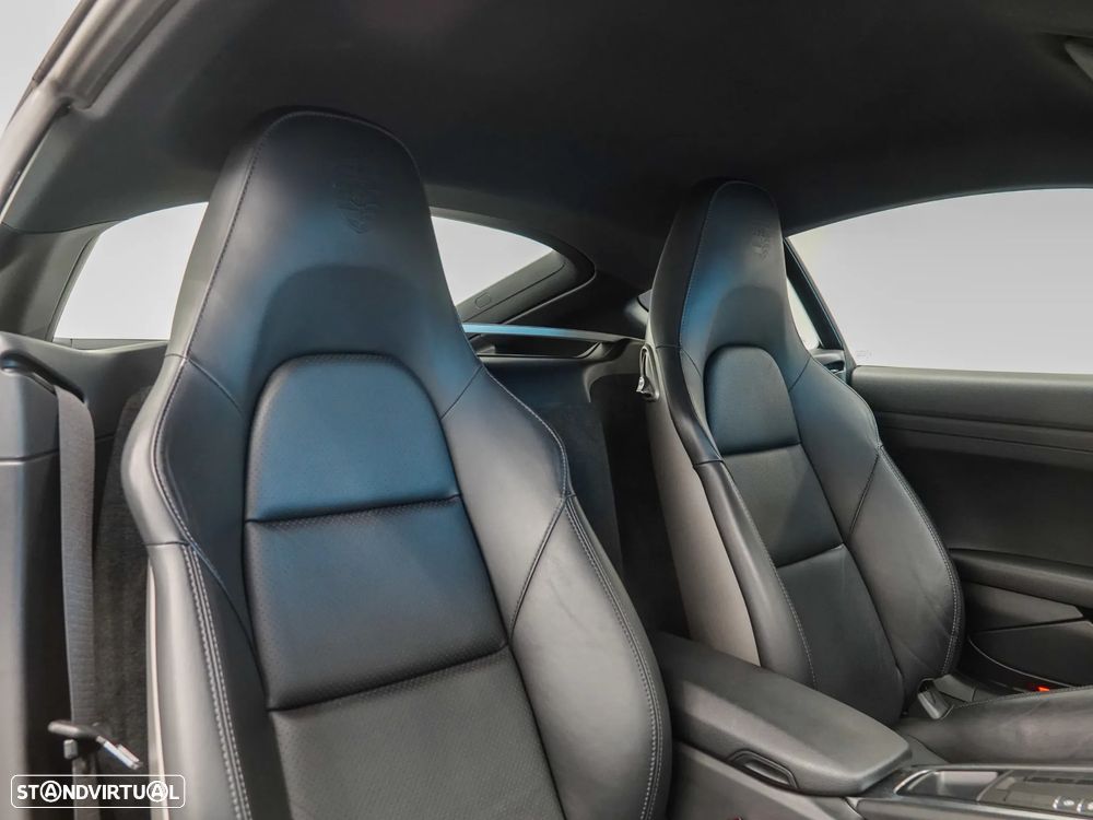 Porsche 718 - 16